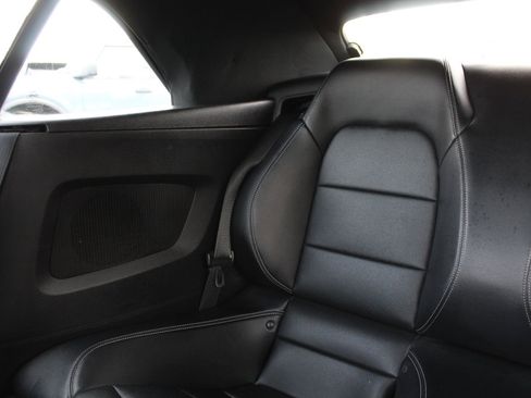 Used 2017 Ford Mustang Premium image 12