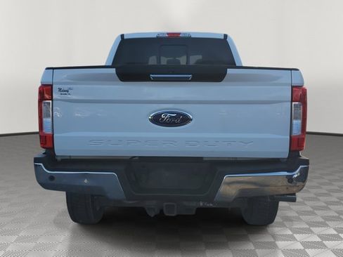 Certified 2019 Ford F250 XLT w/ XLT Premium Package image 5