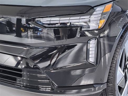 New 2025 Volvo EX90 Ultra w/ Protection Package Premier image 12