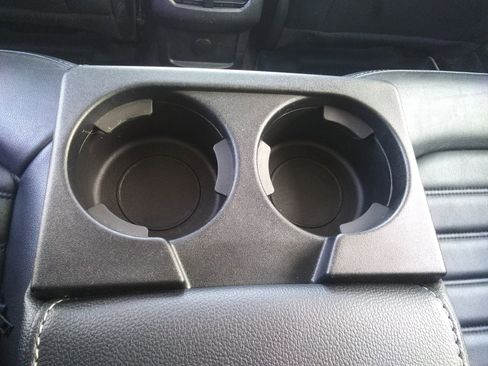 Used 2017 Ford Fusion SE w/ Fusion SE Technology Package image 9