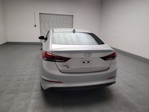 Used 2017 Hyundai Elantra SE FWD image 6