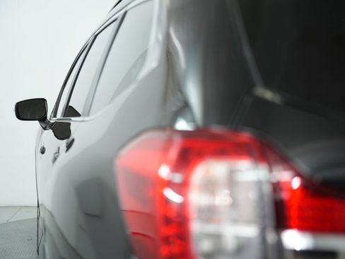 Used 2022 Subaru Ascent Limited image 68