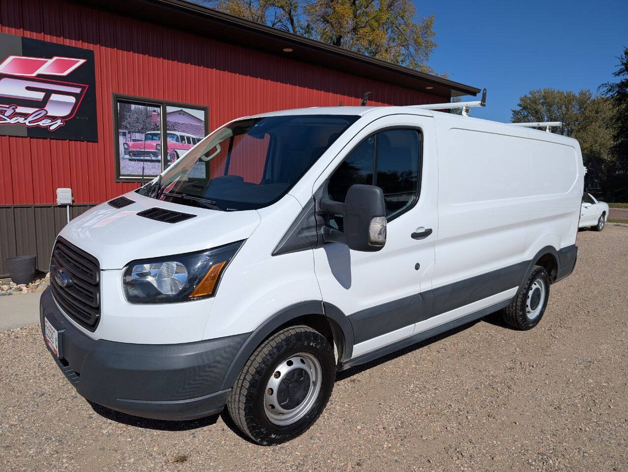 Used 2018 Ford Transit 250 130 Low Roof RWD image 2