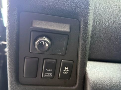 Used 2014 Nissan Rogue S w/ Convenience Package image 28