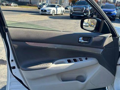 Used 2012 INFINITI G25 x image 7