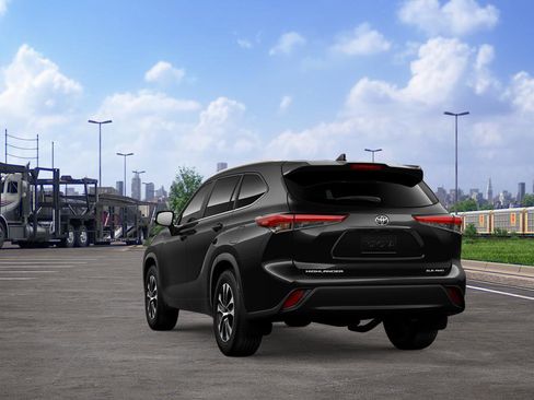 New 2026 Toyota Highlander XLE AWD/4WD image 7
