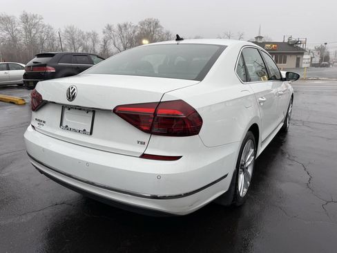 Used 2017 Volkswagen Passat 1.8T SE image 8
