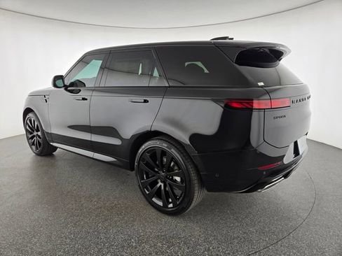 New 2026 Land Rover Range Rover Sport Dynamic SE AWD/4WD image 16