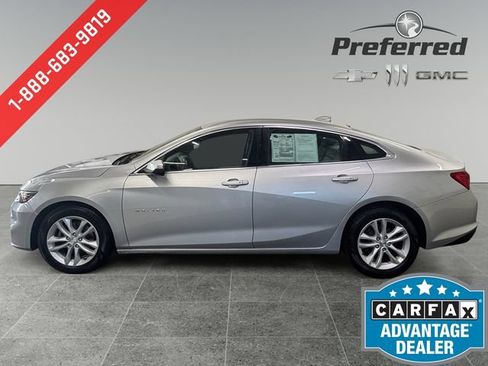 Used 2018 Chevrolet Malibu LT FWD image 10