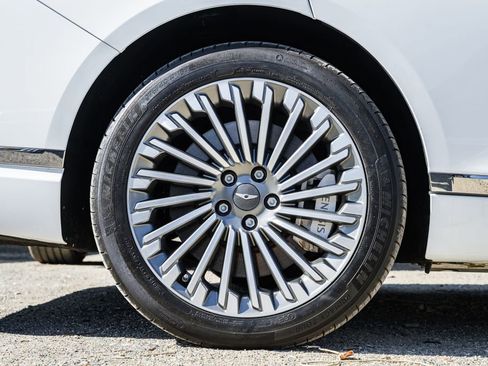 Used 2024 Genesis G80 image 15