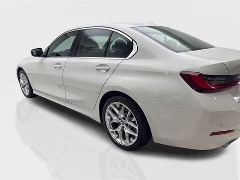 Used 2025 BMW 330i Sedan image 14