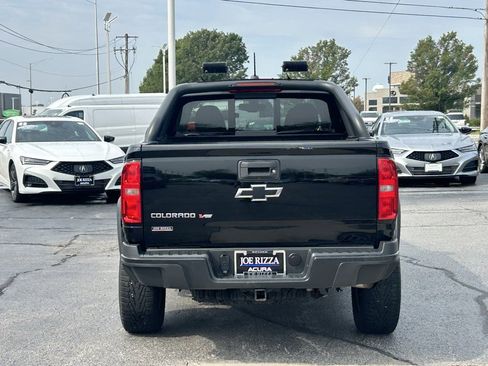 Used 2020 Chevrolet Colorado ZR2 w/ ZR2 Midnight Special Edition image 6