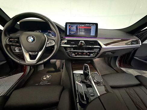 Used 2023 BMW 530i xDrive w/ Convenience Package AWD/4WD image 14