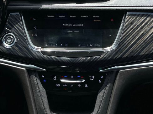 Used 2024 Cadillac XT6 Premium Luxury w/ Technology Package FWD image 20