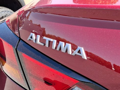 New 2025 Nissan Altima 2.5 SR w/ SR Premium Package image 5