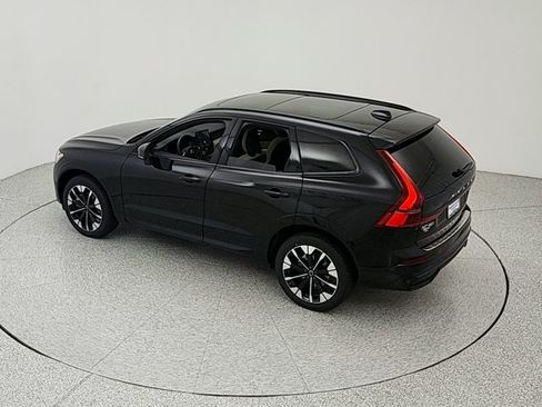 New 2027 Volvo XC60 B5 Plus AWD/4WD image 35