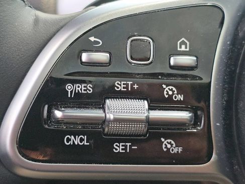 Certified 2023 Mercedes-Benz GLB 250 4MATIC image 36