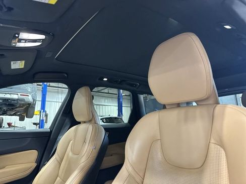 Used 2022 Volvo XC60 B5 Inscription AWD/4WD image 20