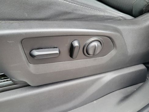 Used 2020 GMC Sierra 1500 Elevation w/ Elevation Value Package image 16