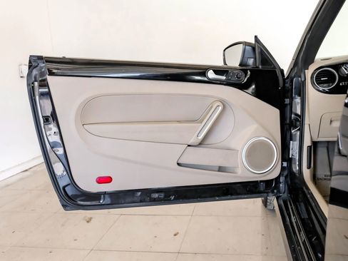 Used 2014 Volkswagen Beetle 1.8T image 26