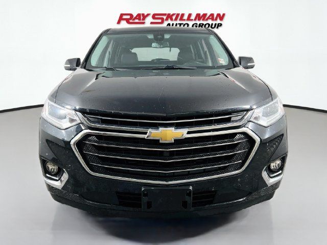 Used 2018 Chevrolet Traverse Premier w/ Driver Confidence II Package FWD image 2