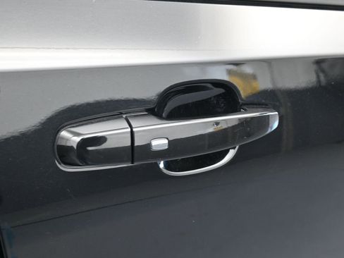 Used 2023 GMC Terrain SLE image 37