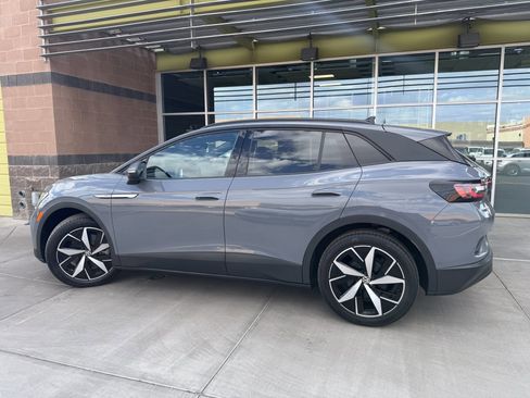 Used 2023 Volkswagen ID.4 Pro S image 5