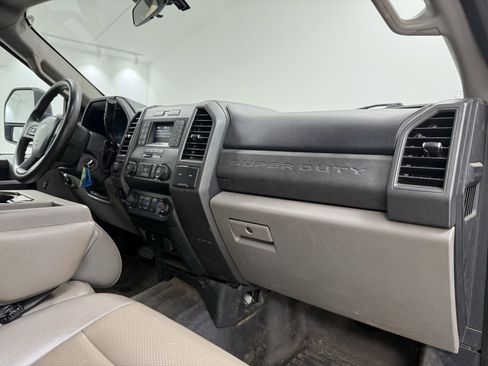 Used 2021 Ford F450 XL w/ Power Equipment Group image 23