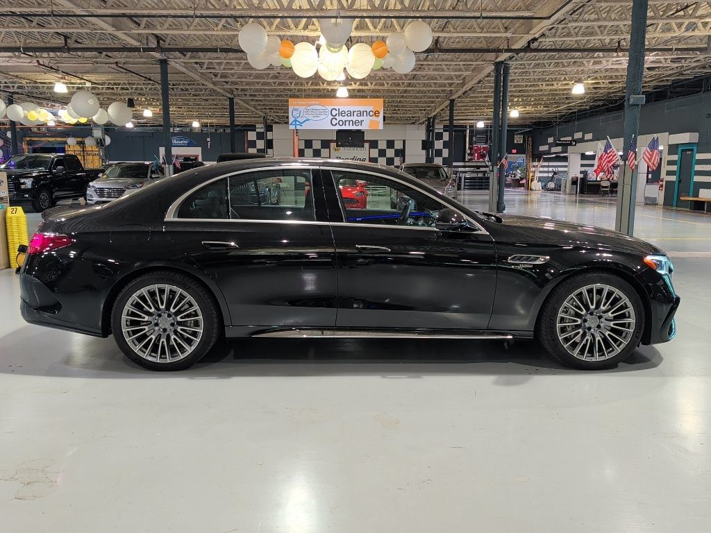 Used 2025 Mercedes-Benz E 53 AMG e 4MATIC Sedan image 8