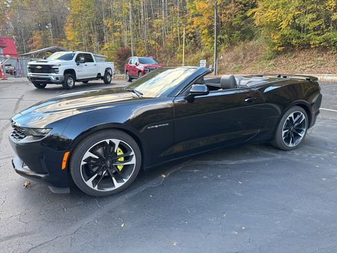 Certified 2023 Chevrolet Camaro LT image 2