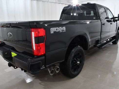 New 2026 Ford F350 Lariat w/ Black Appearance Package image 11