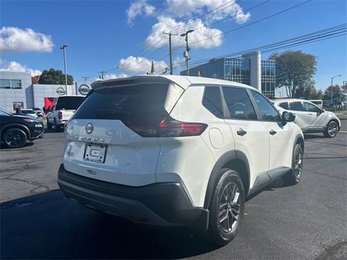 Certified 2023 Nissan Rogue S image 2