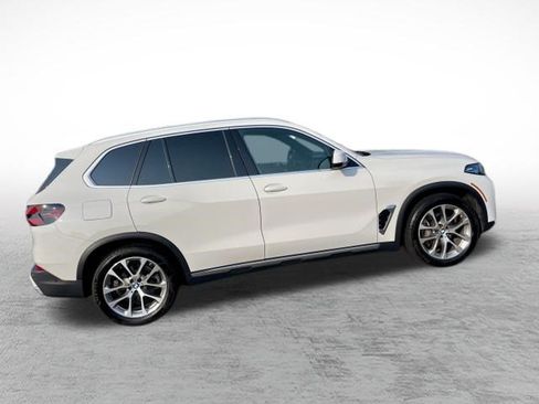Used 2024 BMW X5 xDrive40i w/ Premium Package AWD/4WD image 7