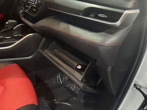 Used 2022 Toyota Highlander XSE image 39