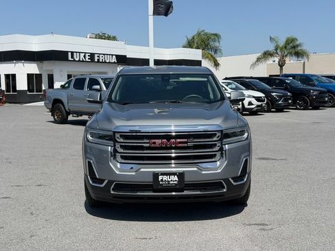Used 2023 GMC Acadia SLE FWD image 2