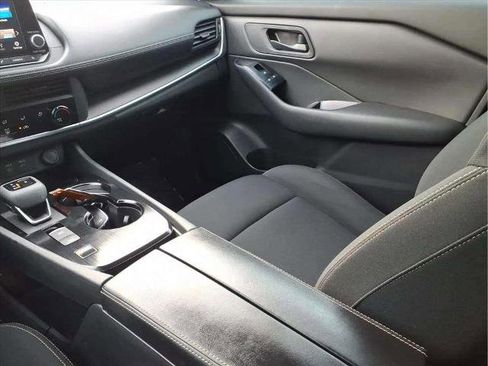 Certified 2025 Nissan Rogue S image 12