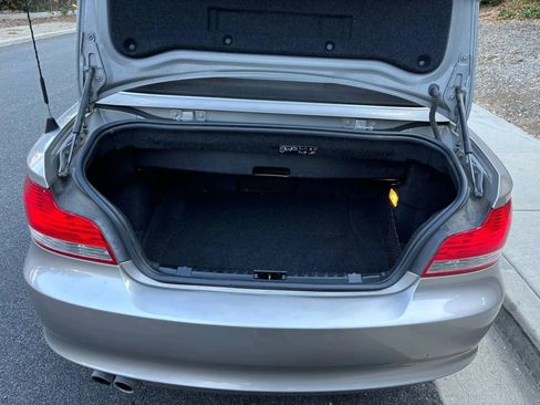 Used 2009 BMW 128i Convertible image 17