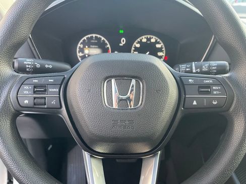 Used 2025 Honda CR-V EX image 16