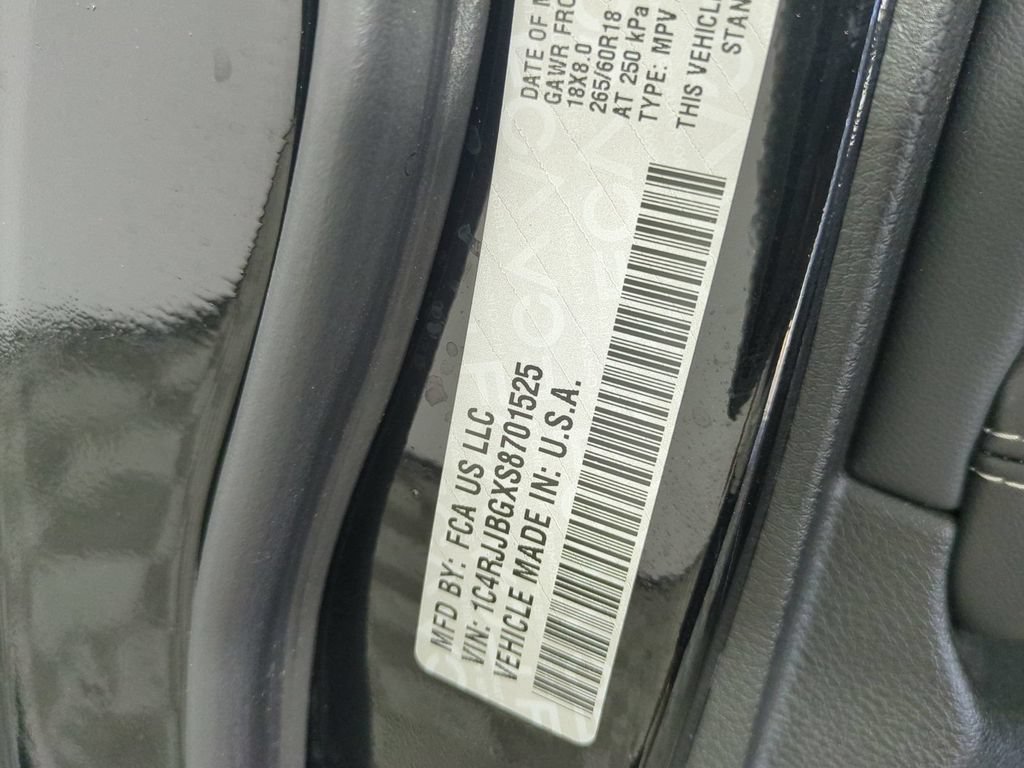 Used 2025 Jeep Grand Cherokee L Limited w/ Trailer Tow Package RWD image 42