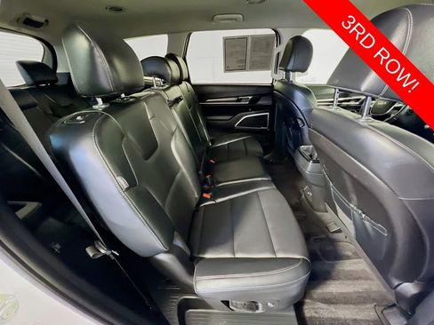 Certified 2024 Kia Telluride LX FWD image 28