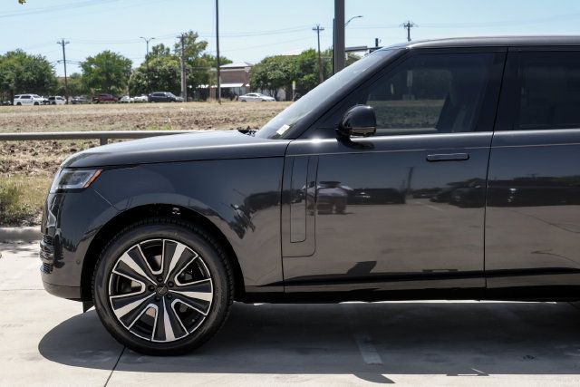 New 2026 Land Rover Range Rover SE AWD/4WD image 15
