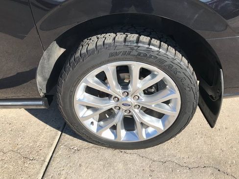 Used 2019 Ford Expedition Max Platinum image 28