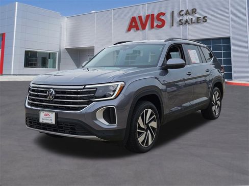 Used 2025 Volkswagen Atlas SE image 1