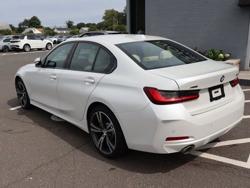 Used 2023 BMW 330i xDrive Sedan w/ Driving Assistance Package AWD/4WD image 8
