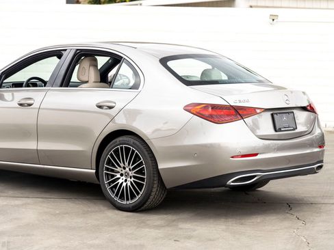 Used 2024 Mercedes-Benz C 300 Sedan image 8