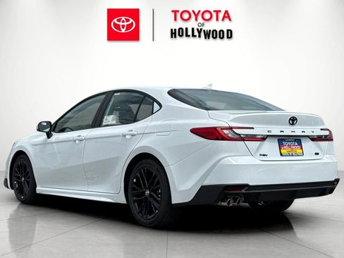 New 2026 Toyota Camry SE FWD image 6