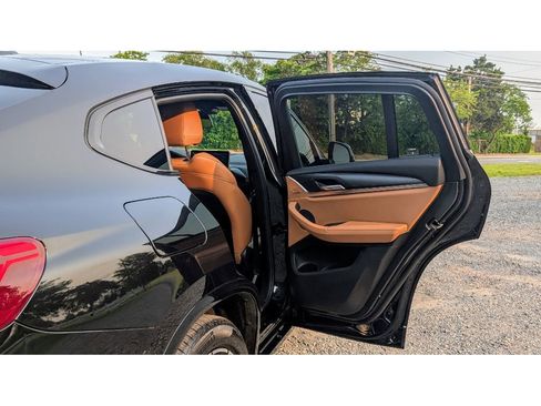 Used 2022 BMW X4 xDrive30i w/ M Sport Package 2 image 12