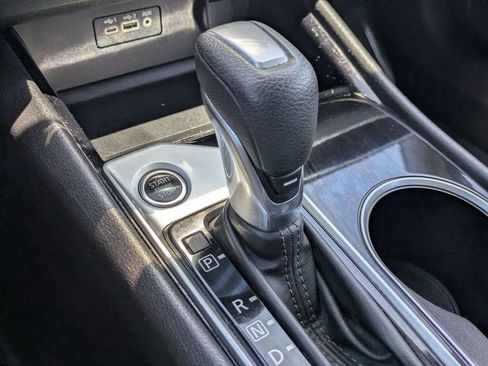 Used 2024 Nissan Altima 2.5 SV FWD image 23