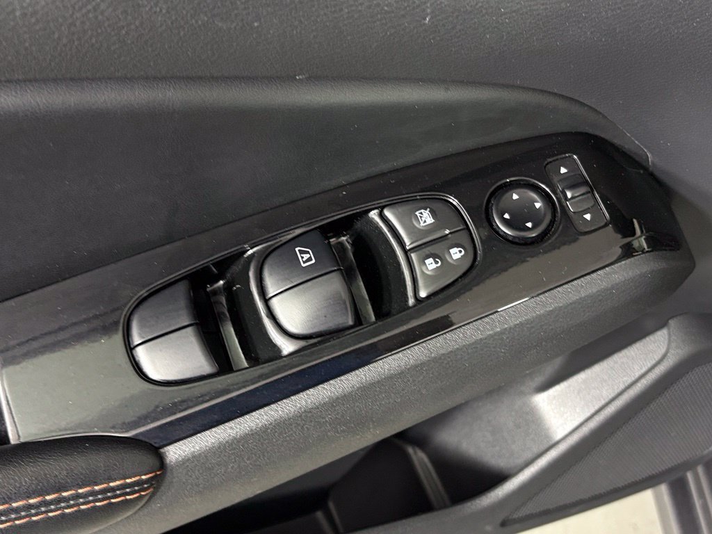 Used 2024 Nissan Altima 2.5 SR FWD image 13