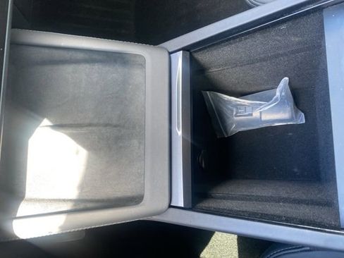 Used 2024 Tesla Model 3 Standard Range RWD image 23